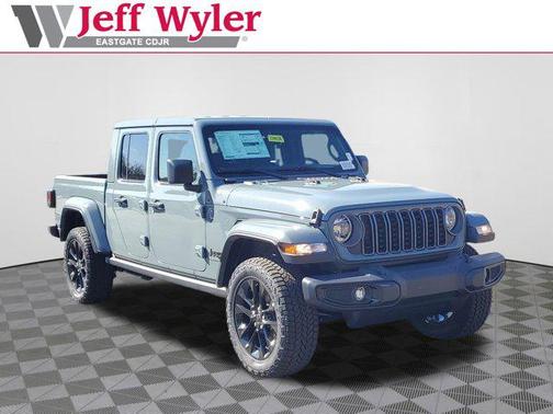 2025 Jeep Gladiator Nighthawk