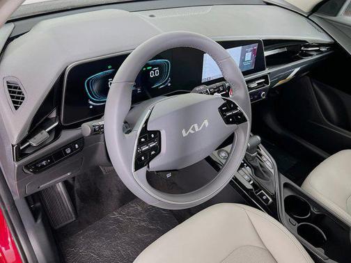2025 Kia Niro EX