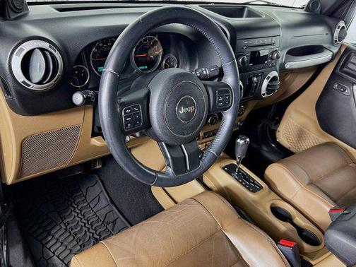 2011 Jeep Wrangler Unlimited Sahara