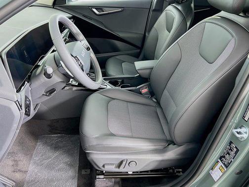 2025 Kia Niro EX
