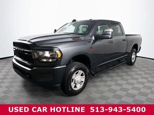 2024 RAM 3500 Tradesman Crew Cab 4x4 6'4' Box