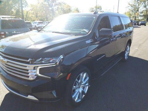 2024 Chevrolet Suburban 4WD High Country