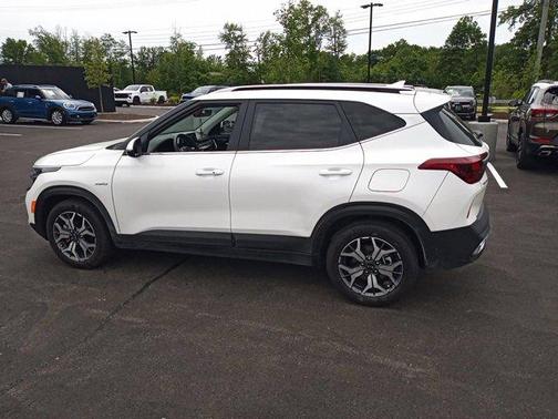 2021 Kia Seltos EX