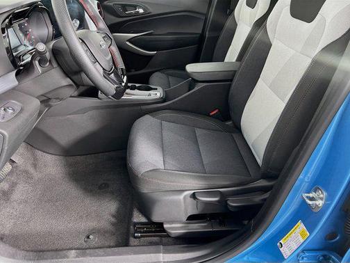 2025 Chevrolet Trax FWD 1RS