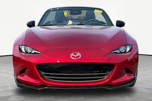 Soul Red Crystal Metallic 2026 Mazda MX-5 Miata Club
