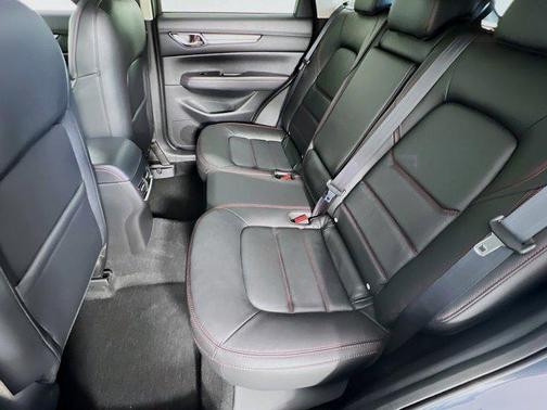 2025 Mazda CX-5 Carbon Edition