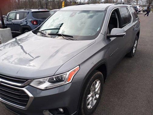 2021 Chevrolet Traverse LT Cloth