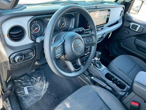 2025 Jeep Gladiator Nighthawk