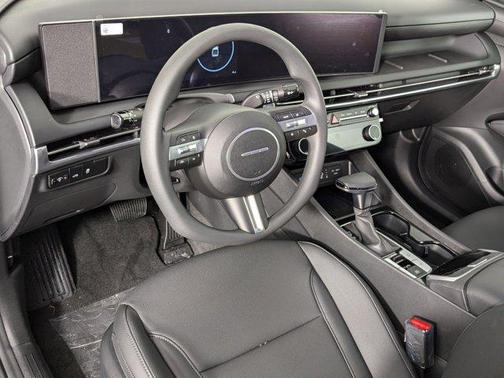 2025 Hyundai SANTA CRUZ SEL Activity