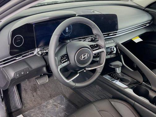 2025 Hyundai ELANTRA HEV Limited