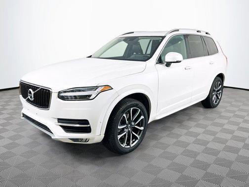 2018 Volvo XC90 T5 Momentum