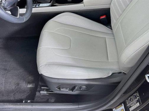 2023 Hyundai ELANTRA HEV Limited