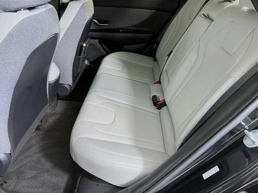 2023 Hyundai ELANTRA HEV Limited