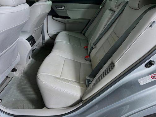 2017 Toyota Camry Hybrid LE