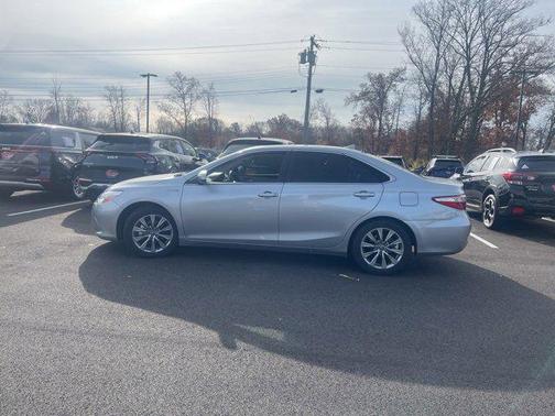 2017 Toyota Camry Hybrid LE