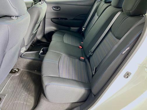 2025 Nissan Leaf SV PLUS