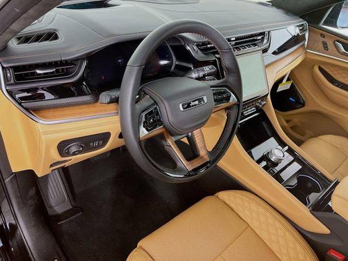 2025 Jeep Grand Cherokee L Summit Reserve