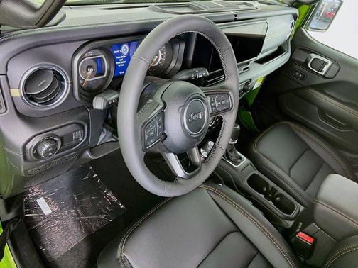 2025 Jeep Gladiator High Tide