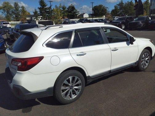 2019 Subaru Outback 2.5i Touring