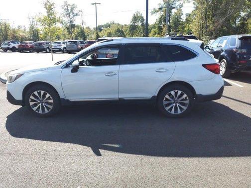 2019 Subaru Outback 2.5i Touring