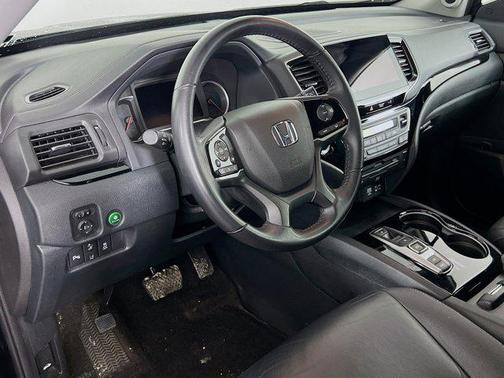 2022 Honda Pilot Touring 8-Passenger