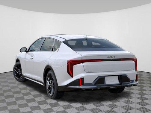 2026 Kia K4 GT-Line Turbo