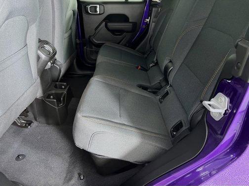 2026 Jeep Gladiator Willys 4x4