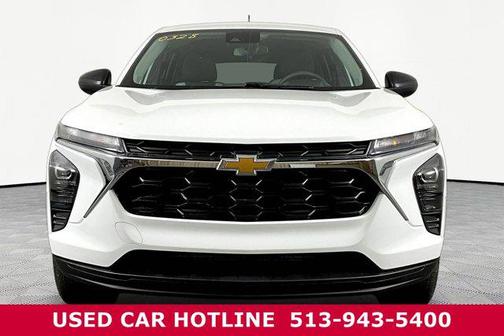 Summit White 2025 Chevrolet Trax LS