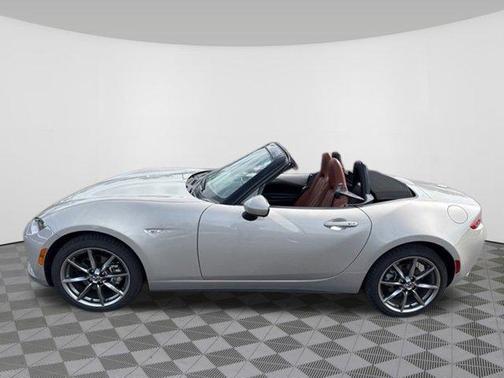 2022 Mazda MX-5 Miata Grand Touring