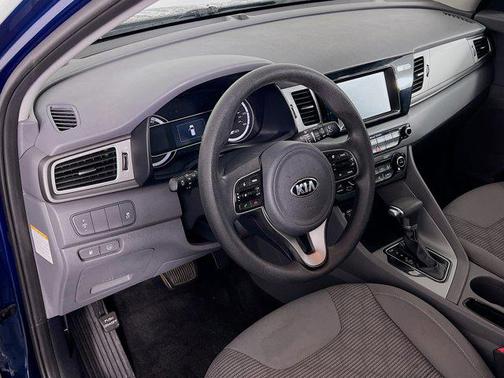 2017 Kia Niro LX