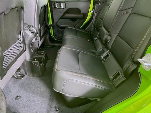 2025 Jeep Gladiator High Tide