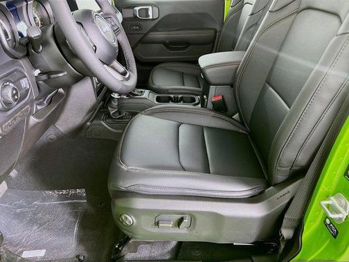 2025 Jeep Gladiator High Tide