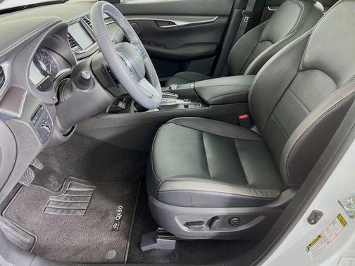 2023 INFINITI QX50 LUXE AWD