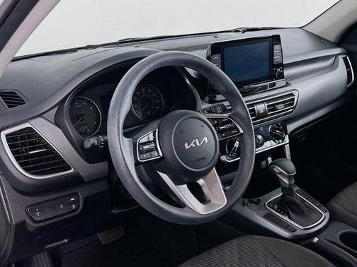 2023 Kia Seltos LX