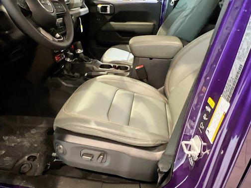 2026 Jeep Gladiator Mojave 4x4