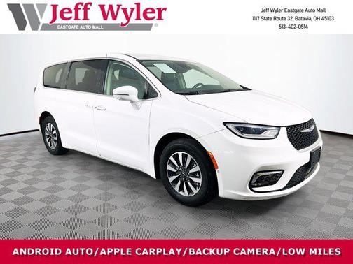 2022 Chrysler Pacifica Hybrid Touring L