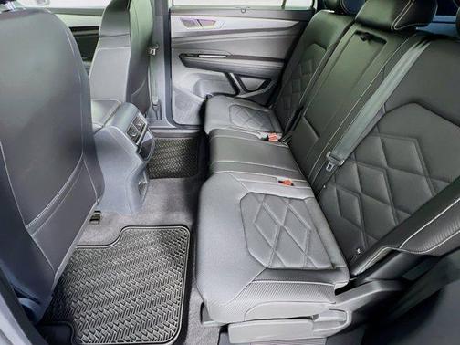 2024 Volkswagen Atlas Cross Sport 2.0T SE w/Technology 4MOTION