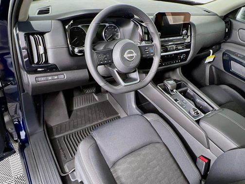 2025 Nissan Pathfinder SV 4WD