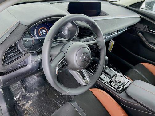 2025 Mazda CX-30 2.5 Carbon Turbo
