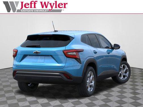 2025 Chevrolet Trax LS
