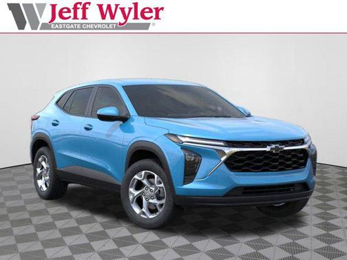2025 Chevrolet Trax LS