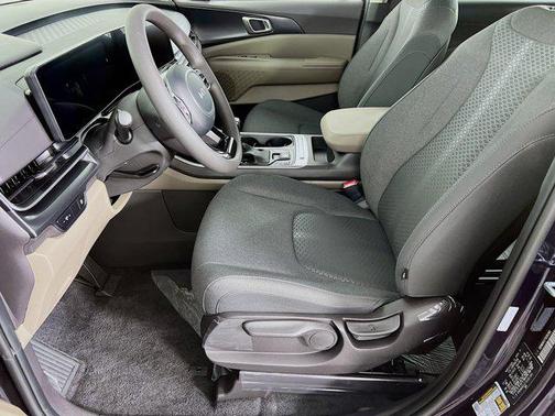 2026 Kia Carnival LX