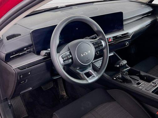 2025 Kia K5 LXS