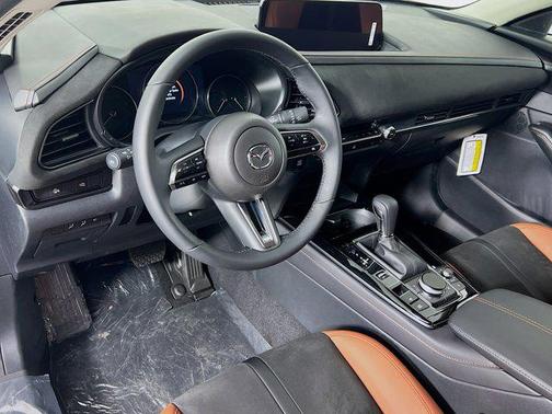2025 Mazda CX-30 2.5 Carbon Turbo