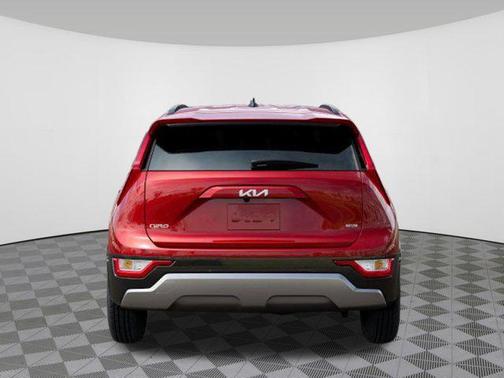2025 Kia Niro SX