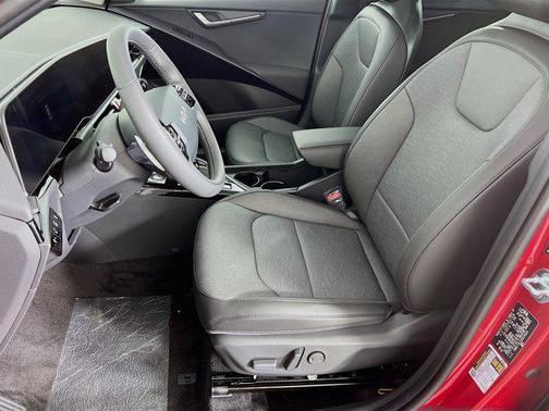 2025 Kia Niro SX