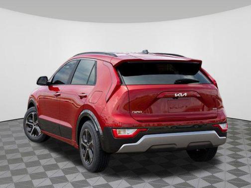 2025 Kia Niro SX