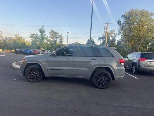 2021 Jeep Grand Cherokee Laredo