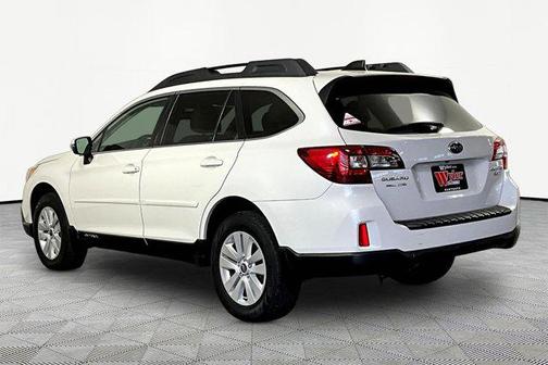 Crystal White Pearl 2017 Subaru Outback 2.5i Premium