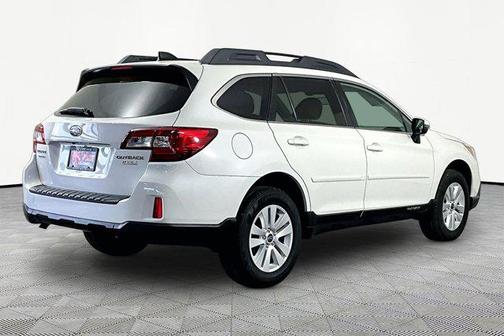 Crystal White Pearl 2017 Subaru Outback 2.5i Premium